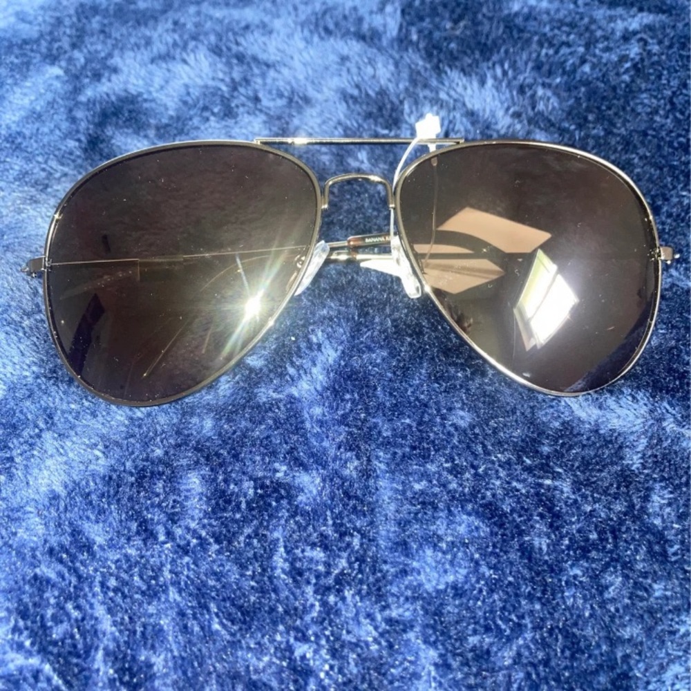 Banana Republic Aviator Sunglasses - Picture 5 of 8
